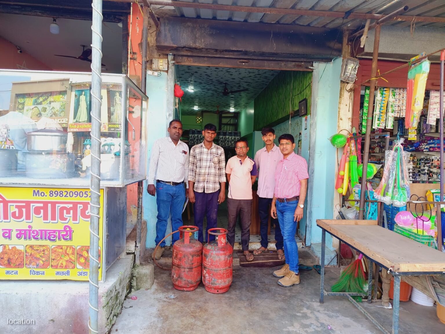 खाद्य विभाग की कार्यवाही: पामगढ़ क्षेत्र के होटलों-ढाबों पर छापा, 11 घरेलू गैस सिलेंडर जब्त