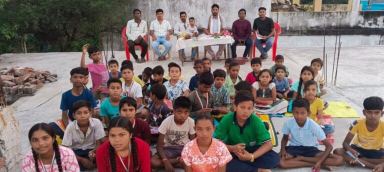 ज्ञान वाटिका कोचिंग संस्था तेंदुआ मे विधायक प्रतिनिधि अजित बंजारे ने मनाया अपना जन्मदिन