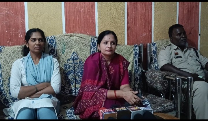 मुख्यमंत्री विष्णुदेव साय को काला झंडा दिखाने की तैयारी, जिला पंचायत सदस्य गिरफ्तार